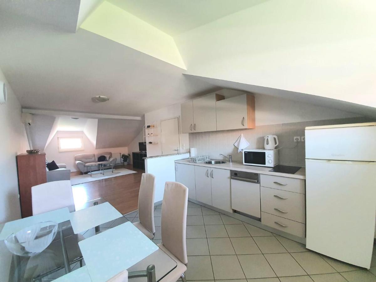 Apartment Lily Near Zagreb Airport Velika Gorica Extérieur photo